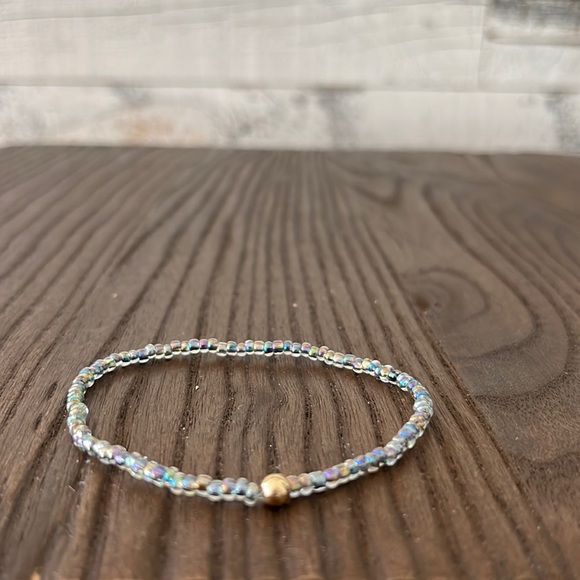 Seed bead iridescent bracelet. O/S - Picture 2 of 2